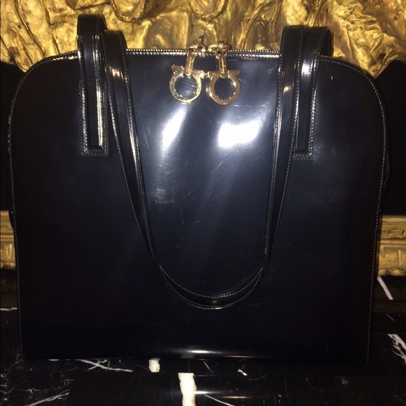 💃NWT VINTAGE SALVATOR FERRAGAMO LEATHER HANDBAG💃 - Picture 2 of 4